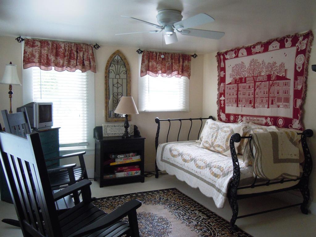 Bed and Breakfast Carriage House Fredericksburg Exterior foto