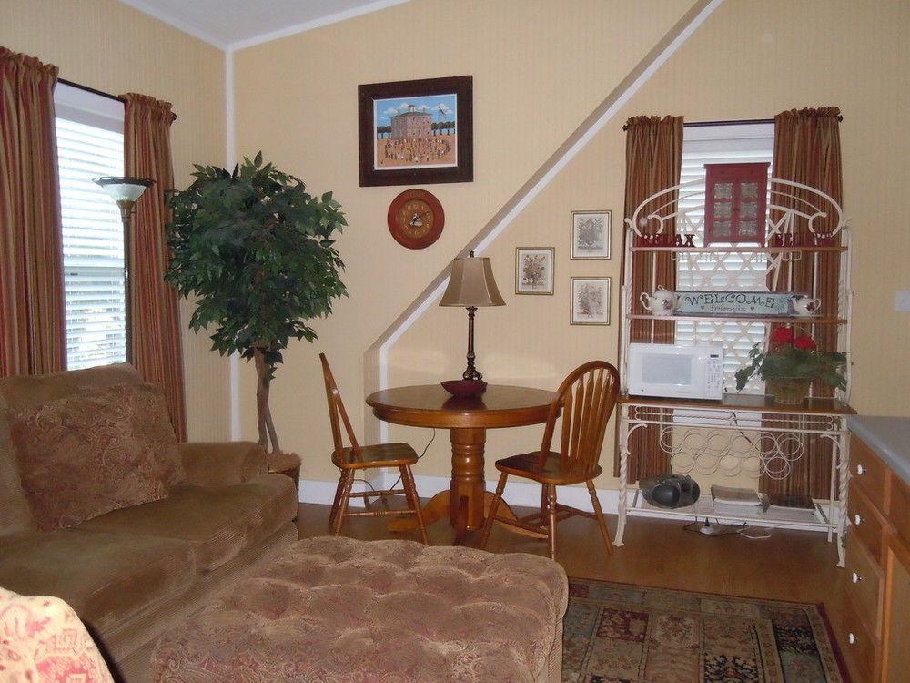 Bed and Breakfast Carriage House Fredericksburg Exterior foto