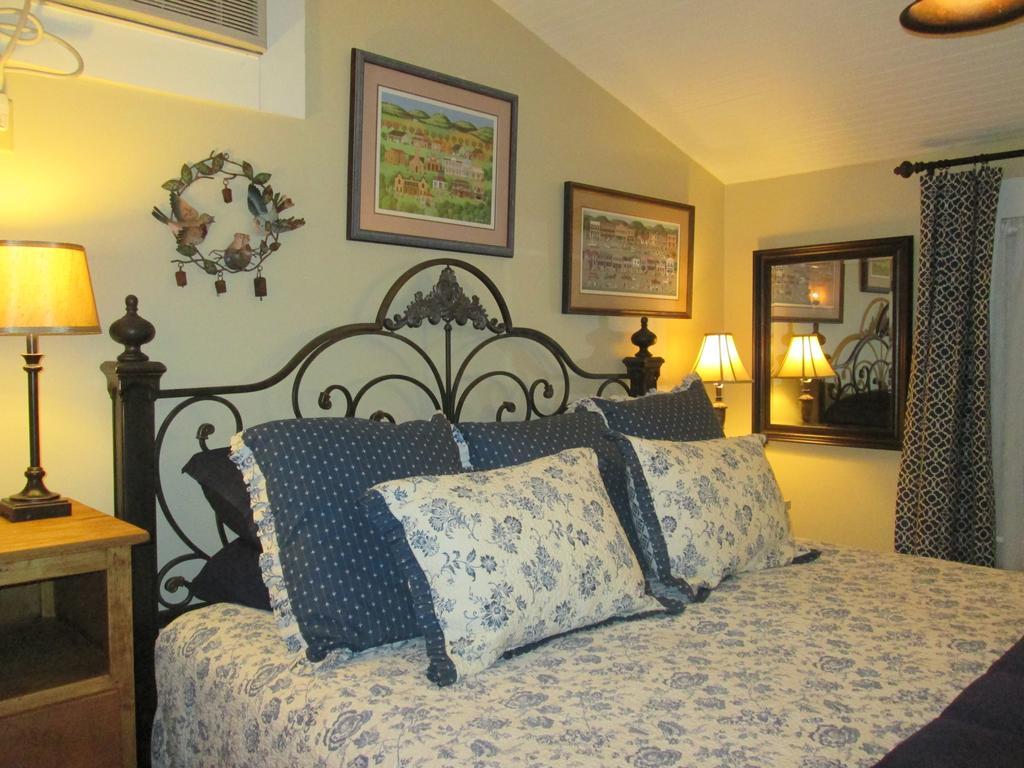 Bed and Breakfast Carriage House Fredericksburg Exterior foto